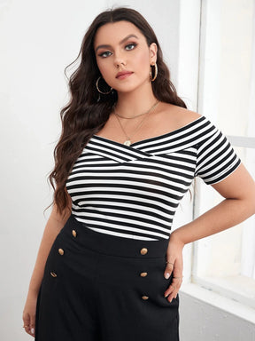 Camisa Listrada Ocasional Plus Size - Veronica