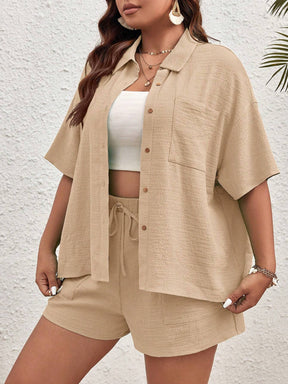 Conjunto Plus Size com Camiseta de Ombro Caído e Shorts - Larissa