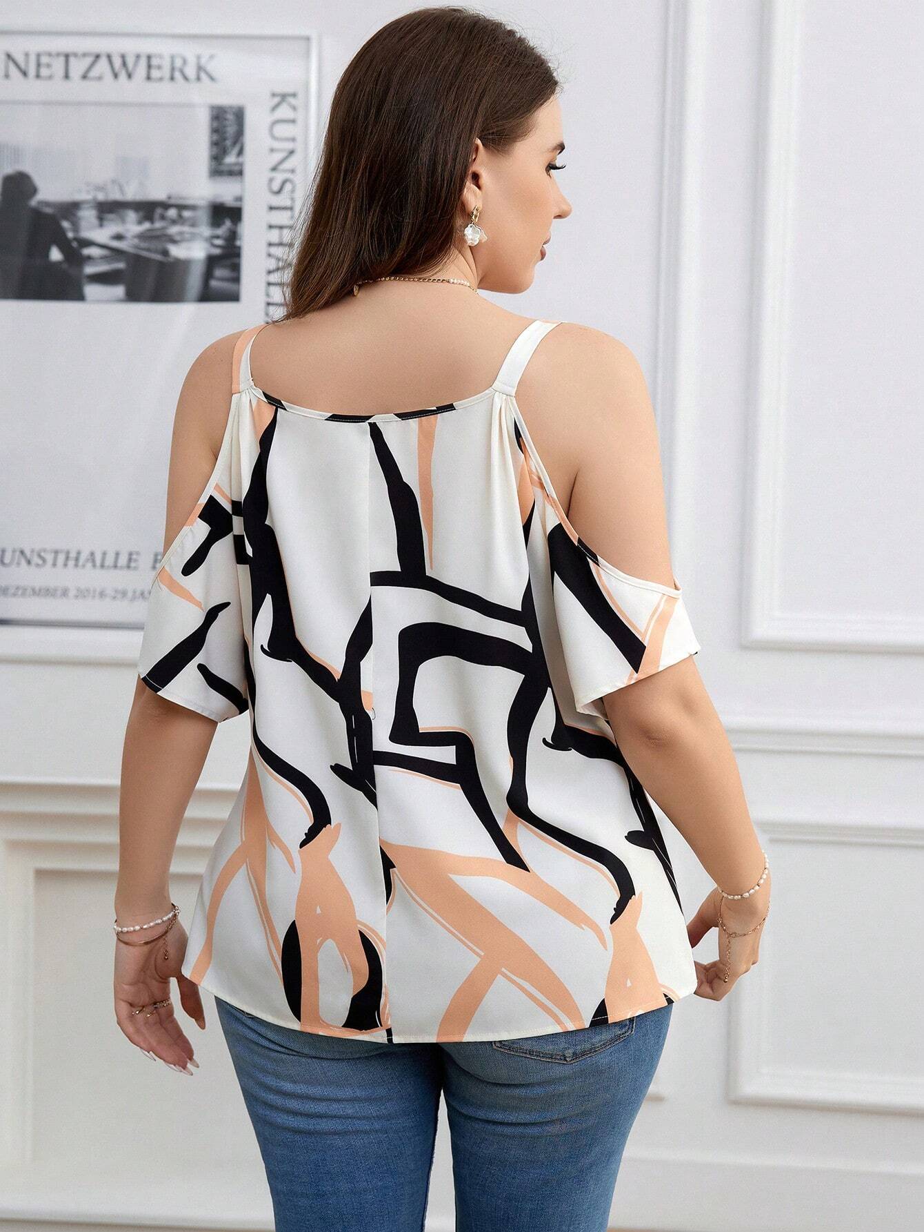 Camiseta De Ombro Aberto Com Correntes Plus Size - Rebecca