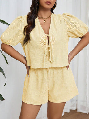 Conjunto Plus Size Listrado de Verão com Camisa e Shorts - Beatriz