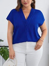 Blusa Com Decote Em V - tassiniSKU_1713367035846_89tassinitassini(A015)1713367035846/556Blusa com decote AzulGcamisa feminina, blusas plus size feminina, blusas plus size, blusas femininas, blusa social feminina, blusa feminina plus size, blusa branca feminina,