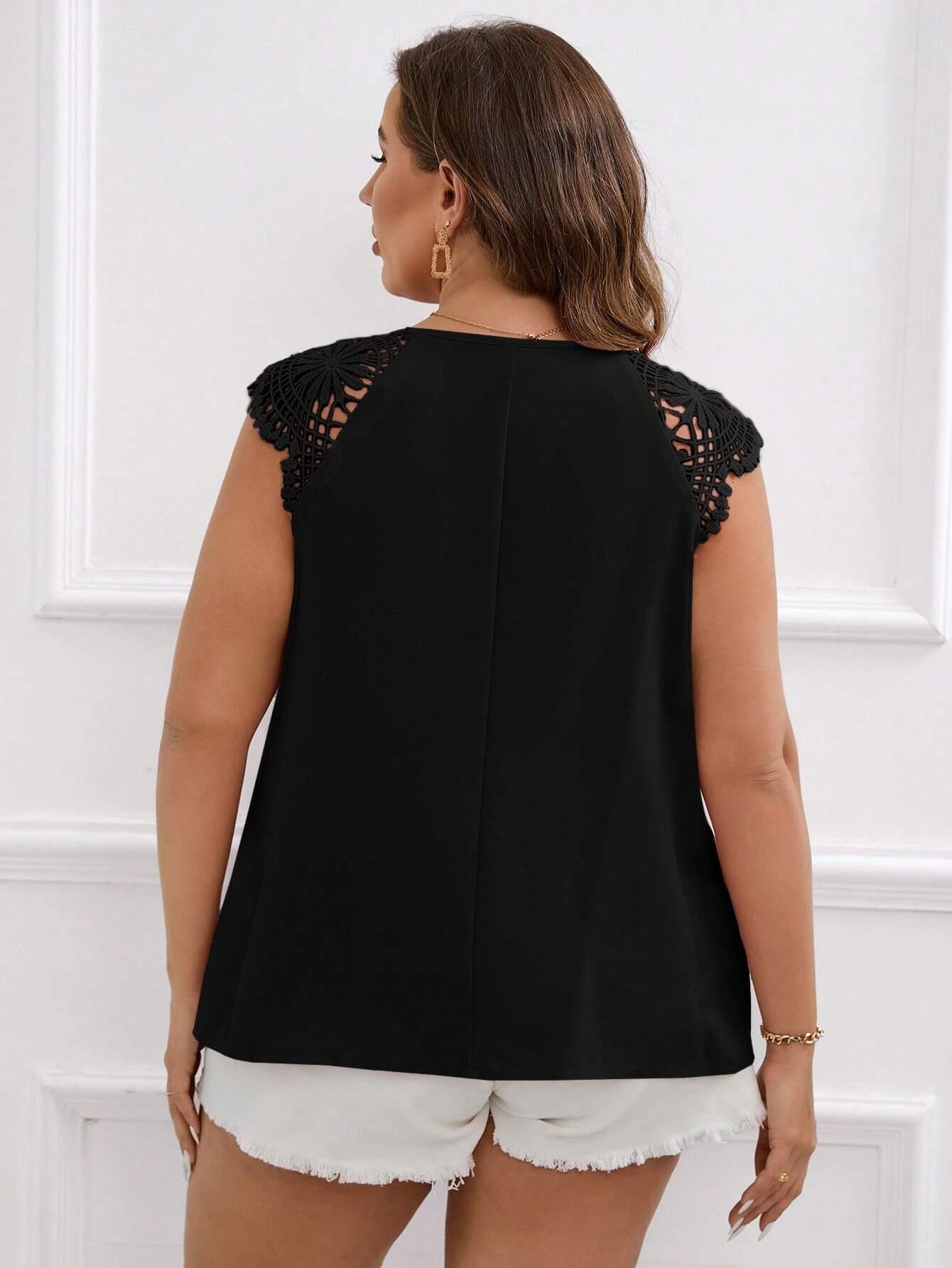 Blusa Detalhe Ombro a Ombro Plus Size - tassiniSKU_1713793383982_562tassinitassini(A032)1713793383982/178Blusa Detalhe Ombro a Ombro PretoGcamisa feminina, blusas plus size feminina, blusas plus size, blusas femininas, blusa social feminina, blusa feminina plus size, blusa branca feminina,