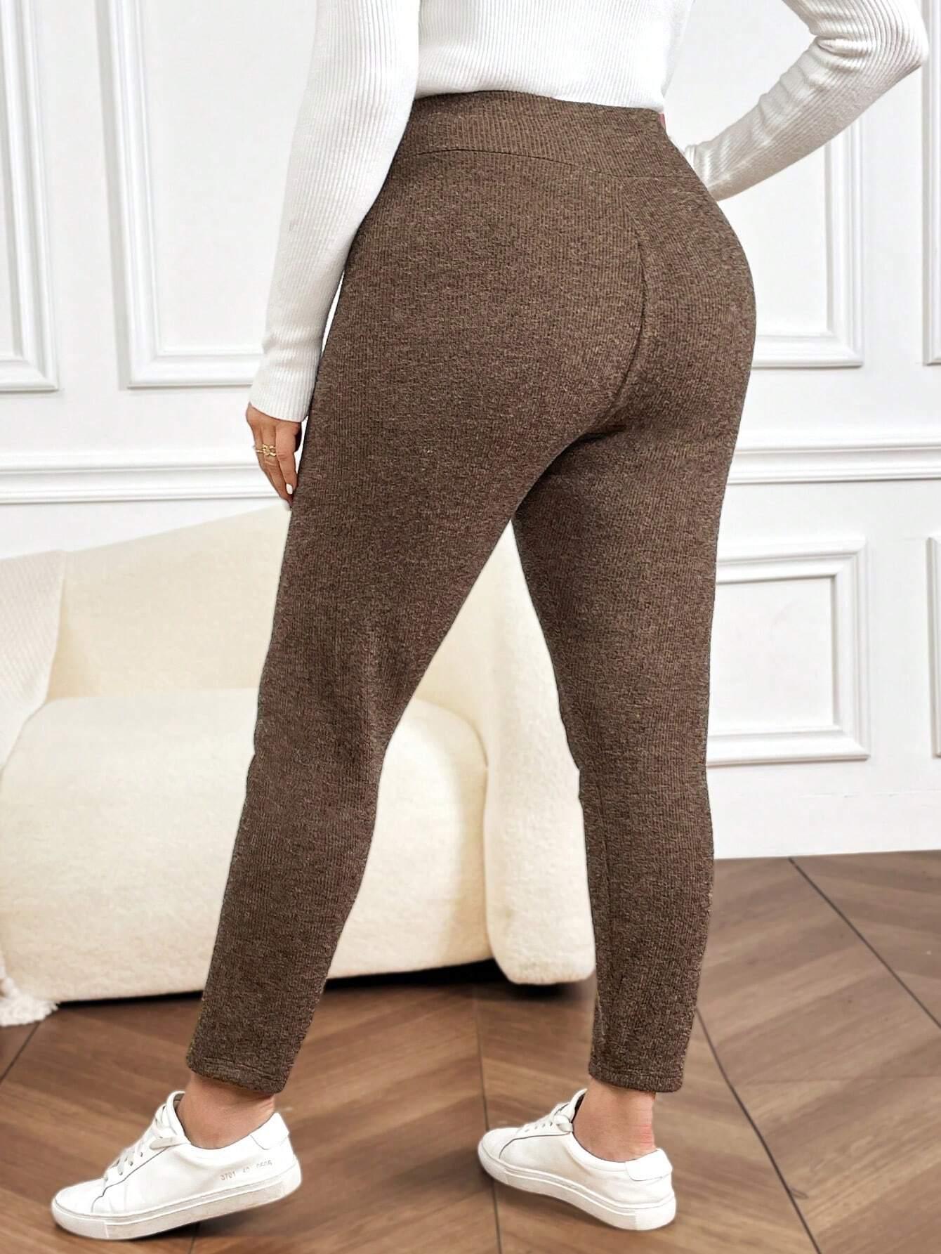 Calça Legging Feminina Termica Plus Size - tassiniSKU_1713797154535_109tassinitassini(A083)1713797154535/352Calça Legging Feminina Termica MarromGCalça Legging Feminina Termica Plus Size