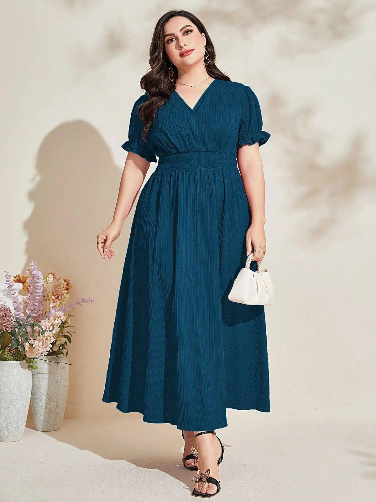 Vestido De Manga Bufante Plus Size - tassiniSKU_1713791258285_335tassinitassini(A045)1713791258285/755Vestido De Manga Bufante AzulGvestidos plus size para o dia a dia, vestidos plus size, vestido social plus size, vestido preto plus size, vestido plus size soltinho, vestido plus size midi, vestido plus size longo, vestido midi plus size, moda festa plus siz,